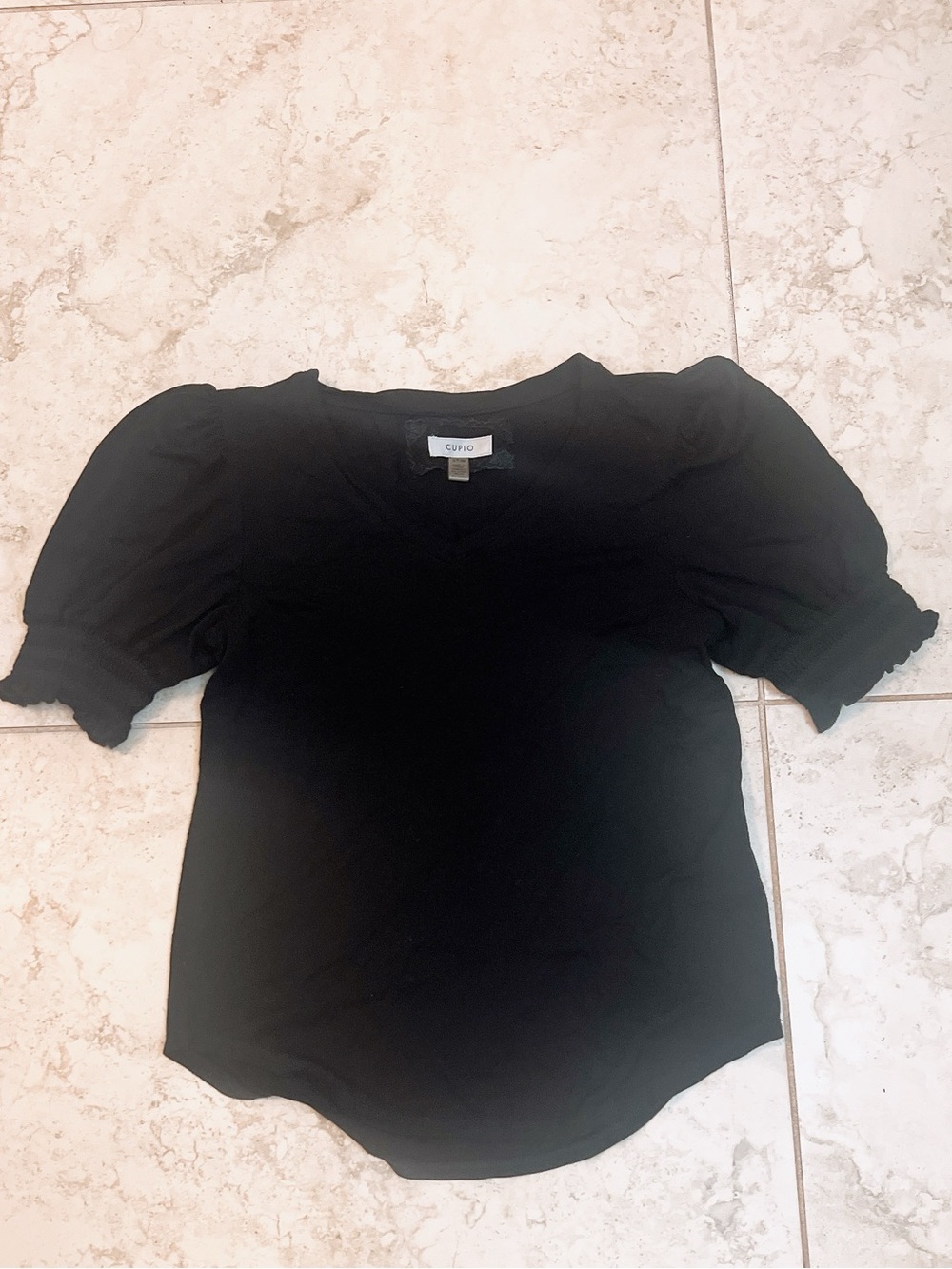 Free- Cupio puff sleeve top